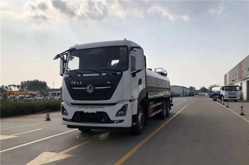東風(fēng)天龍后八輪20噸噴霧車(chē)，國(guó)六綠化噴灑車(chē)